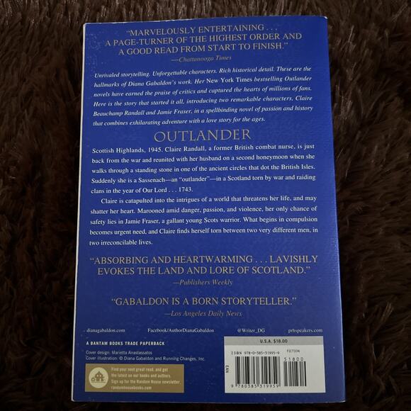 Outlander Book 1 & Outlander Book 3 Paperbacks Outlander and Voyager - Picture 4 of 13